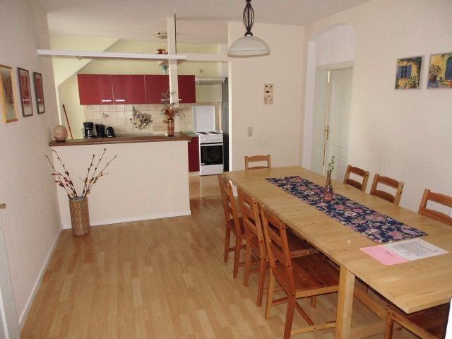 Sehr-Schoene-4-Raum-Maisonette-Fewo-Mit-110Qm-Balkon-Zentral-Preiswert-T7 دريسدن المظهر الخارجي الصورة